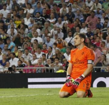 Tristeza de Iker Casillas después del gol 1-2 de Arda Turan