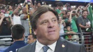 Miguel Herrera técnico Nacional en un partido de la Copa Oro 2015.