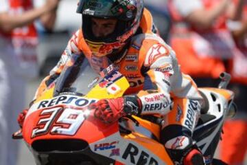 Bonito detalle de Márquez, que quiso rendir tributo al fallecido Luis Salóm cambiando su dorsal por el del mallorquí­n durante el GP de Cataluña.