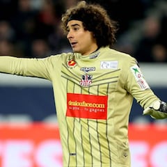 Los grandes momentos de Guillermo Ochoa en Europa