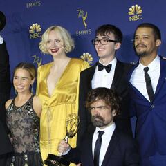 Glamour y moda en la alfombra roja de los Emmy