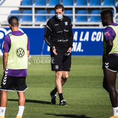 Ramis desplaza a 25 jugadores a la península