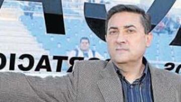 <b>CONDESCENDIENTE. </b>El presidente del Lorca, Antonio Baños, no se escuda en los árbitros para justificar una mala temporada.
