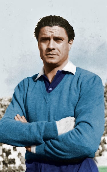 El portero barcelonés jugó en el Real Oviedo entre 1944 y 1950 en una primera etapa, y desde 1952 hasta 1957, en una segunda etapa, en total disputó 188 encuentros. Vistió la camiseta del Atlético de Madrid 22 veces la temporada 1951-52. 