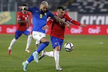 La nueva camiseta que la Roja lució en el duelo ante Brasil