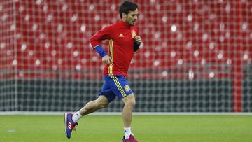 Silva se entrenó aparte por un golpe, pero no está descartado