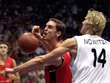 Tercer puesto en el Eurbasket de 2001. Partido España-Alemania.
Pau Gasol.  