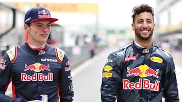 Verstappen y Ricciardo.