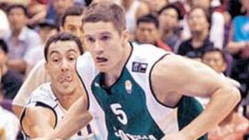 <b>EL CEREBRO. </b>El azulgrana Jaka Lakovic, base esloveno.