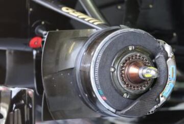 Detalle de las pastillas de freno de un monoplaza.