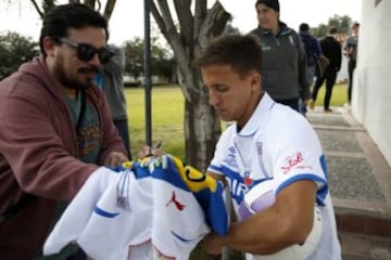 "Es lindo llegar a un club grande que pelea títulos", señaló el "Enano". La UC es el séptimo equipo de su carrera. Antes estuvo en River Plate, Málaga, Granada, Pachuca, Quilmes y AEK.