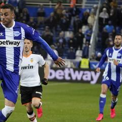 El Alavés se interesa por la continuidad de Camarasa y Burke