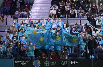 La afición de Kazajistán, en el Madrid Arena.