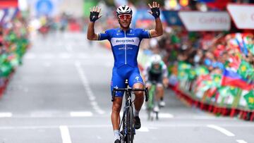 Philippe Gilbert marca el número diez en la meta de Bilbao, el número de etapas que suma en las tres grandes vueltas.