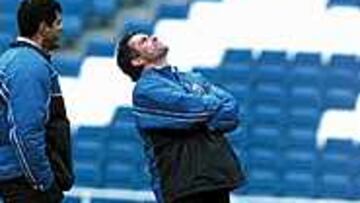 <B>REENCUENTRO</B>. El entrenamiento de ayer permitió a Mourinho regresar al Bernabéu.