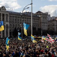 How many US citizens are in Ukraine?