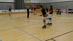 Las chicas del Telecable Hockey Club, durante un entrenamiento.