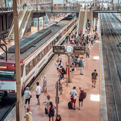 Nuevos abonos gratuitos de Renfe: cómo solicitarlos, plazos, requisitos y para qué trenes valen