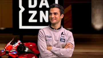 Dani Pedrosa durante una retransmisión de MotoGP en DAZN.