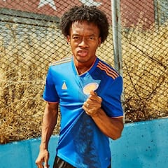 James, Cuadrado y Mina lucen el uniforme alterno de 'La Sele'