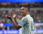 Uriel Antuna: “Llevo la camiseta celeste en el corazón”