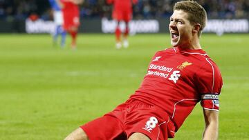 Liverpool&#039;s Steven Gerrard celebrates his goal during their English Premier League soccer match against Leicester City at the King Power Stadium in Leicester, central England, December 2, 2014.
 REUTERS/Darren Staples (BRITAIN - Tags: SPORT SOCCER) NO USE WITH UNAUTHORIZED AUDIO, VIDEO, DATA, FIXTURE LISTS, CLUB/LEAGUE LOGOS OR &quot;LIVE&quot; SERVICES. ONLINE IN-MATCH USE LIMITED TO 45 IMAGES, NO VIDEO EMULATION. NO USE IN BETTING, GAMES OR SINGLE CLUB/LEAGUE/PLAYER PUBLICATIONS. FOR EDITORIAL USE ONLY. NOT FOR SALE FOR MARKETING OR ADVERTISING CAMPAIGNS