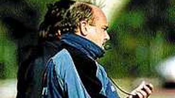 <B>TRANQUILO</B>. Flores tiene dudas, aunque de momento no le molestan.