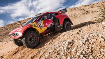 Loeb con el BRX en el Dakar 2022.