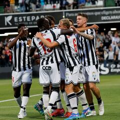 Markanich salva al Castellón y deja el Eldense con el agua al cuello