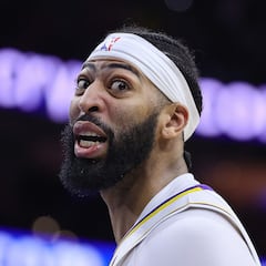 Anthony Davis estará fuera varias semanas por lesión en pie derecho