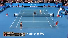 ¡Último punto gana! Y fue gran triunfo para Federer y Bencic