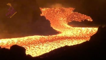 El terror no cesa: el impactante río de lava del Volcán La Palma que asusta a todos