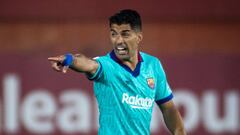 Barcelona&#039;s Uruguayan forward Luis Suarez gestures during the Spanish League football match between RCD Mallorca and FC Barcelona at the Visit Mallorca stadium (Son Moix stadium) in Palma de Mallorca on June 13, 2020. (Photo by JAIME REINA / AFP)