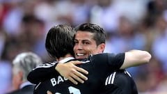 Agarrado a un Cristiano inmenso