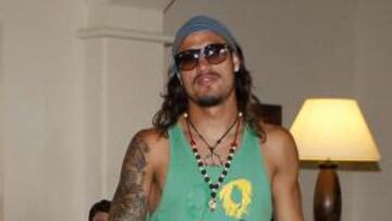 <b>A LA ESPERA. </b>Osvaldo, luciendo su particular look.