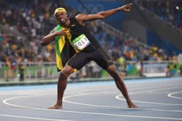 Bolt es leyenda: tercer oro en los 100 metros