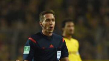 Tobias Stieler, durante un partido.