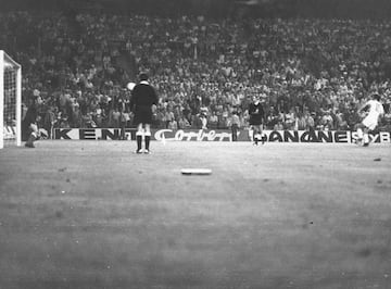 El Atlético de Madrid disputa su única final de Copa en su estadio. Fue contra el Real Madrid y con derrota en los penaltis tras un empate a cero.