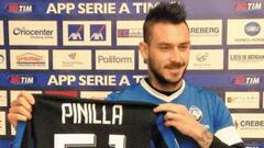 Pinilla hace historia: es el que suma más clubes en el exterior