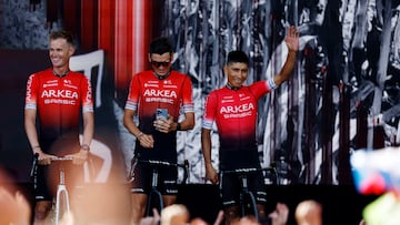 Cycling - Tour de France - Teams' Presentation - Copenhagen, Denmark - June 29, 2022 Team Arkea-Samsic's Nairo Quintana and Maxime Bouet are seen during the teams' presentation REUTERS/Gonzalo Fuentes