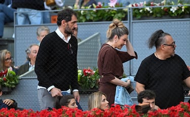 Jorge Garbajosa y su pareja.