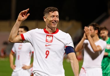 Lewandowski activa el modo líder