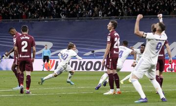 2-1. Luka Modric celebra el segundo gol.