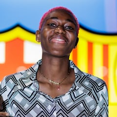 Oshoala renueva hasta 2024