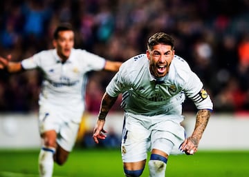 Sergio Ramos se perderá el Clásico de hoy debido a una lesión, pero pertenece al selecto club de jugadores con más triunfos en el partido entre los dos equipos con más Ligas españolas. El capitán blanco suma 15 triunfos en 45 Clásicos disputados entre todas las competiciones (ha empatado otros diez y perdido 20)...