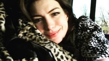 Filtran fotograf&iacute;as &iacute;ntimas de Anne Hathaway junto a su marido.