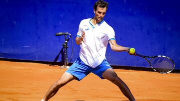 BUENOS AIRES, ARGENTINA - MARCH 05: Albert Ramos-Viñolas of Spain hits a forehand during a match against Sumit Nagal of India as part of day 5 of ATP Buenos Aires Argentina Open 2021 at Buenos Aires Lawn Tennis Club on March 5, 2021 in Buenos Aires, Argentina. (Photo by Marcelo Endelli/Getty Images)
