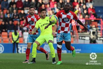 No se vino abajo el Sporting cuando en el minuto 58 se quedó con un jugador menos por expulsión de Insua. Zarfino, a ocho minutos del final, controló un balón de espaldas y marcó a la media vuelta para llevarse los tres puntos del Anxo Carro.