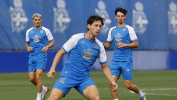 Ximo, Mulattieri y Patiño son aspirantes a entrar en el once del Depor ante el Sporting.
