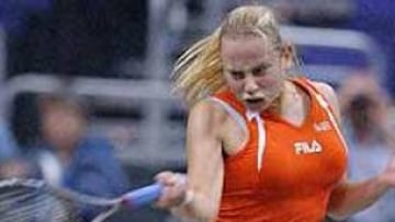 <b>NO A AUSTRALIA.</b> La tenista yugoslava Jelena Dokic ha anunciado que no viajará al Abierto de Australia, porque sus relaciones con la prensa y el público australiano no son buenas.